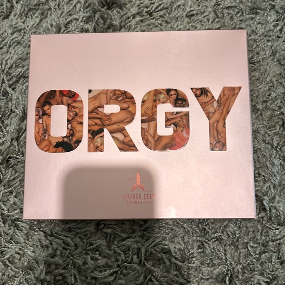 Jeffree Star Orgy Eyeshadow Palette